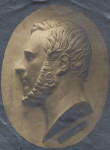 Buste de Nicolas Heurtier, maire le 27 septembre 1848 (11 K 6 ICONO 5).