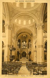 Eglise Sainte-Marie, nef centrale, [1950] (2 FI ICONO 1360). 